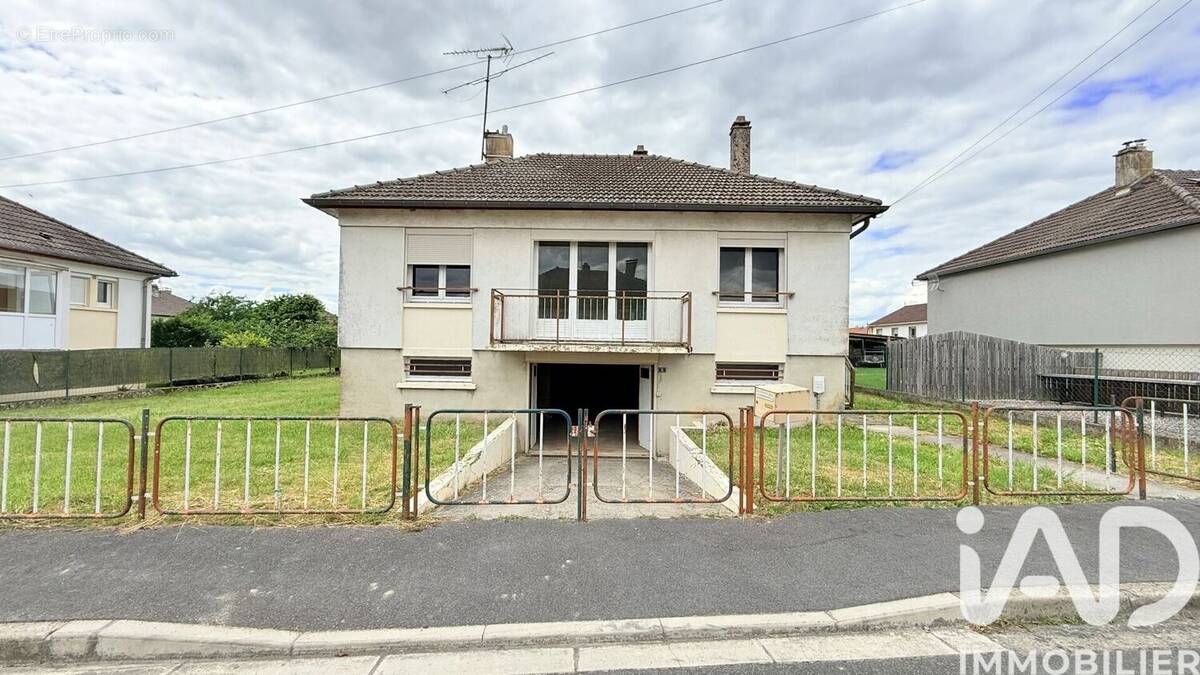 Photo 1 - Maison à CHALLERANGE