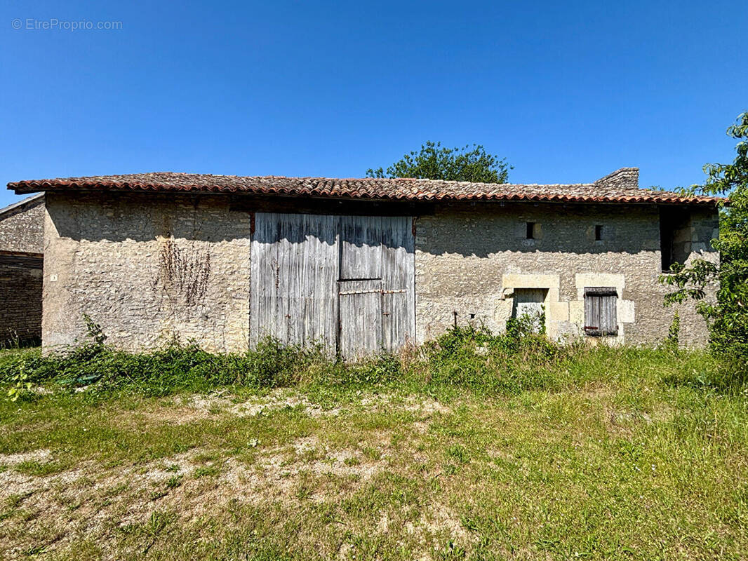 Maison à LINAZAY