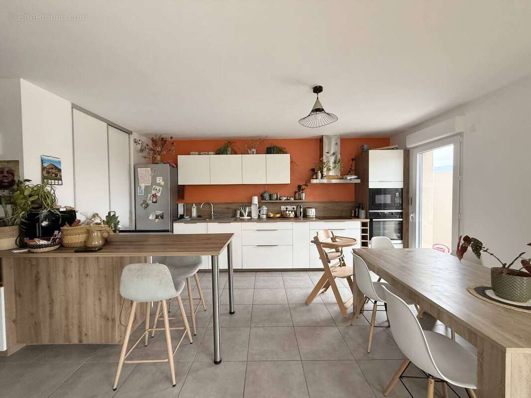 Appartement à BASSENS