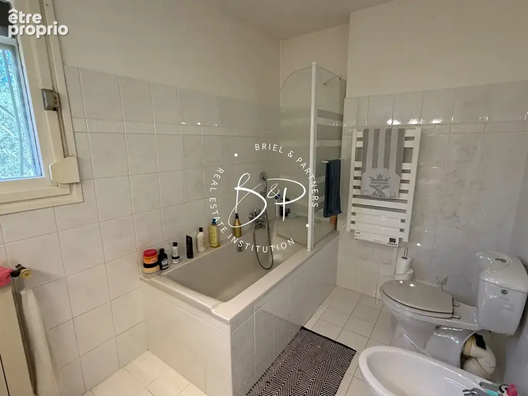 Villa de charme avec piscine et oliviers -sur terrain dominant. - photo 11