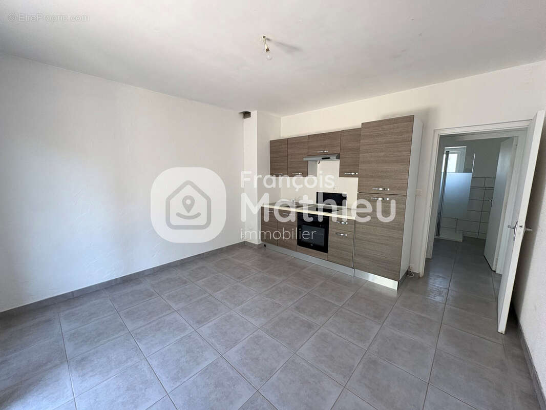 Saint Nizier le Désert : Appartement T2 de 51m2 hab - jardin de 221m2 - photo 2