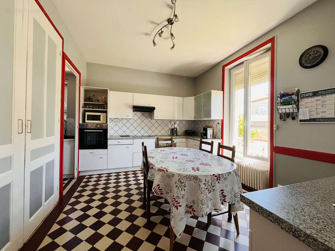 Maison à VILLEFRANCHE-SUR-SAONE