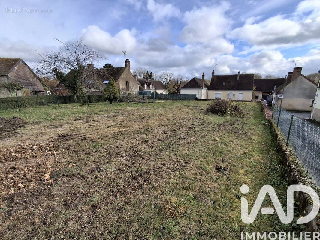 Photo 1 - Terrain à MONTHODON