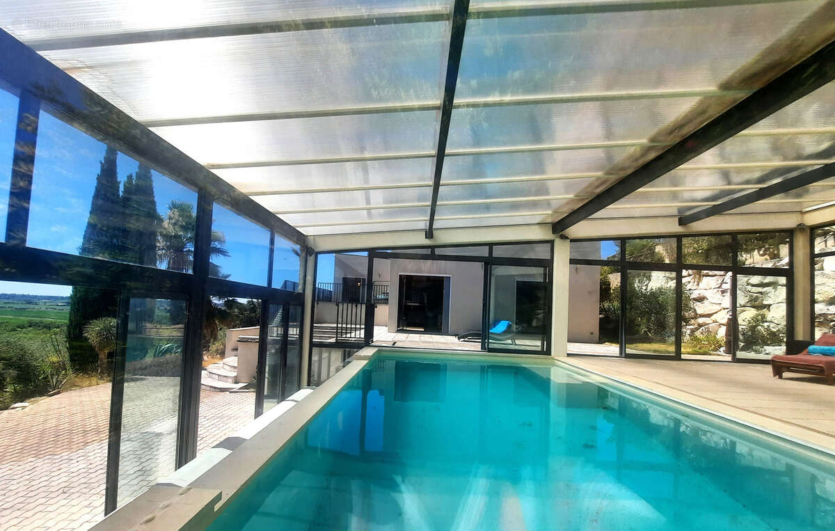 Maison à SAINT-GILLES