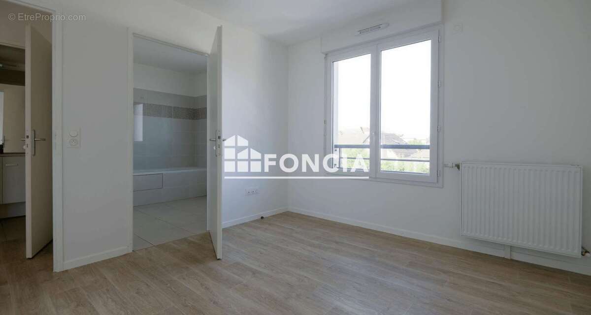 Appartement à DAMMARIE-LES-LYS