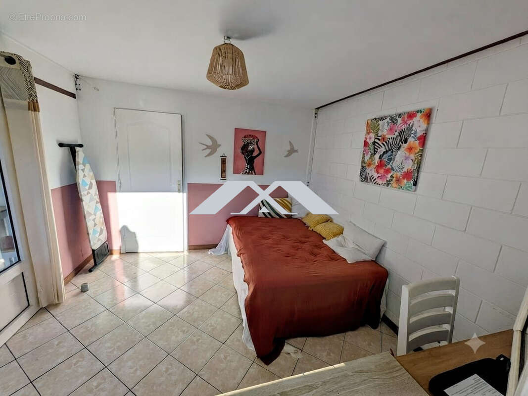 Maison 96 m² à Le Tampon  - photo 6