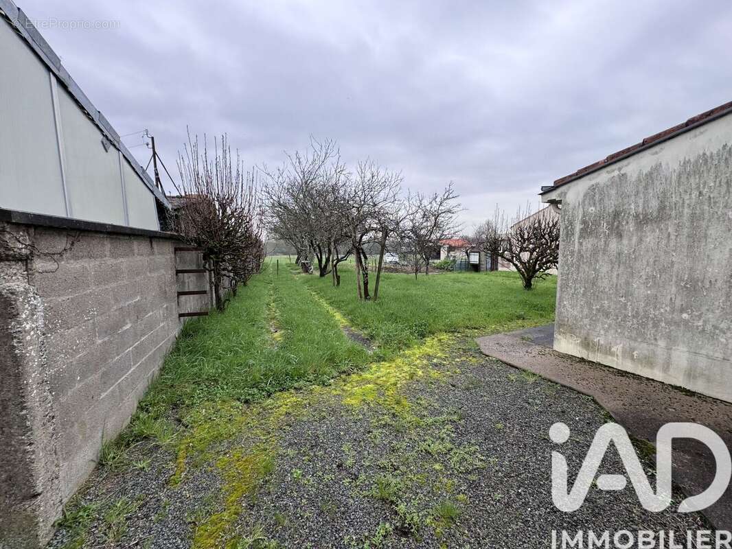 Photo 4 - Maison à BOUGUENAIS