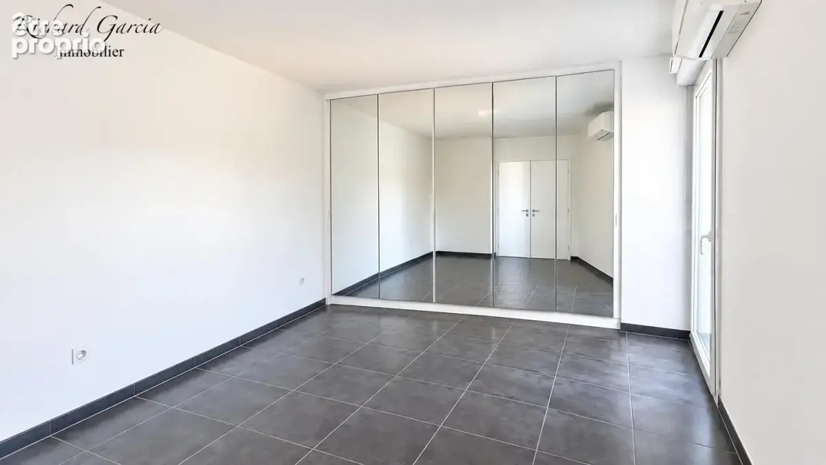 Appartement La Seyne Sur Mer 2 pièces 51 m2 - Deux places de parking en. sous -sol - photo 7