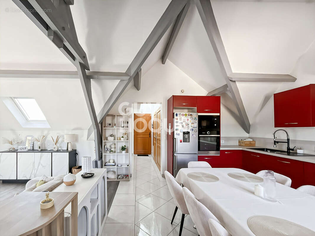 Appartement à FONTENAY-TRESIGNY