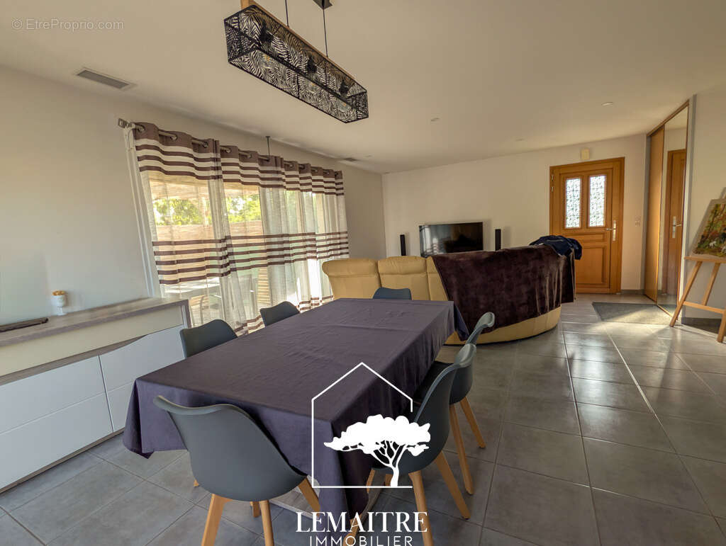CORME-ROYAL (17600)   Pavillon individuel   106 m2   3 chambres   Garage   Terrain 471 m2 - photo 10