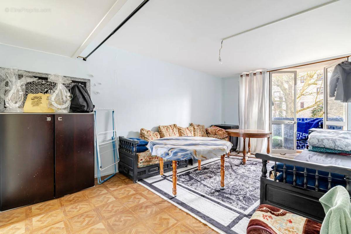 Appartement à CLICHY-SOUS-BOIS