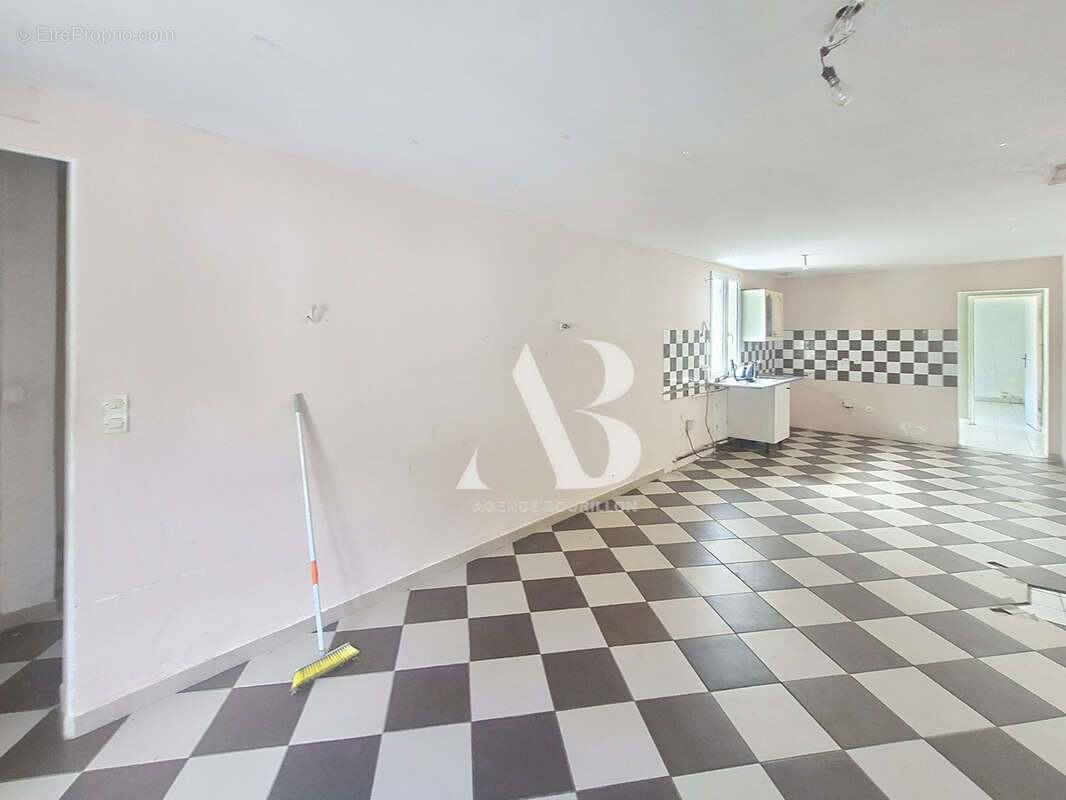 Maison de plain-pied au cœur de Nangis - photo 2