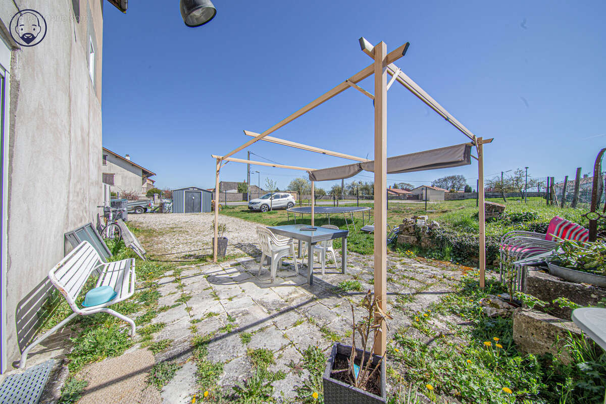 Maison à VAUCOULEURS