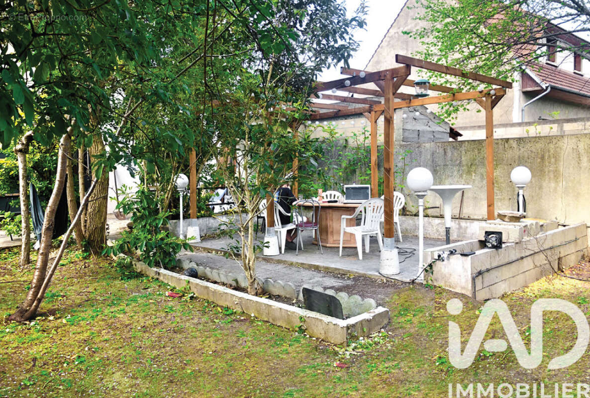 Photo 5 - Maison à LA COURNEUVE