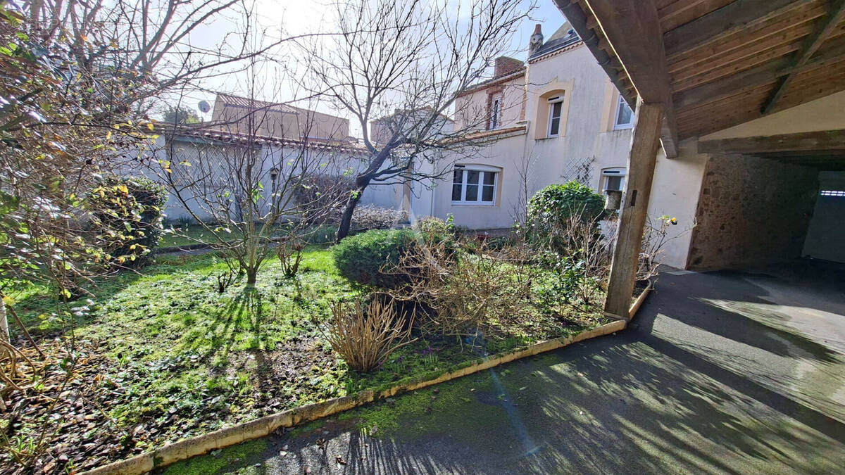 Maison à LE POIRE-SUR-VIE