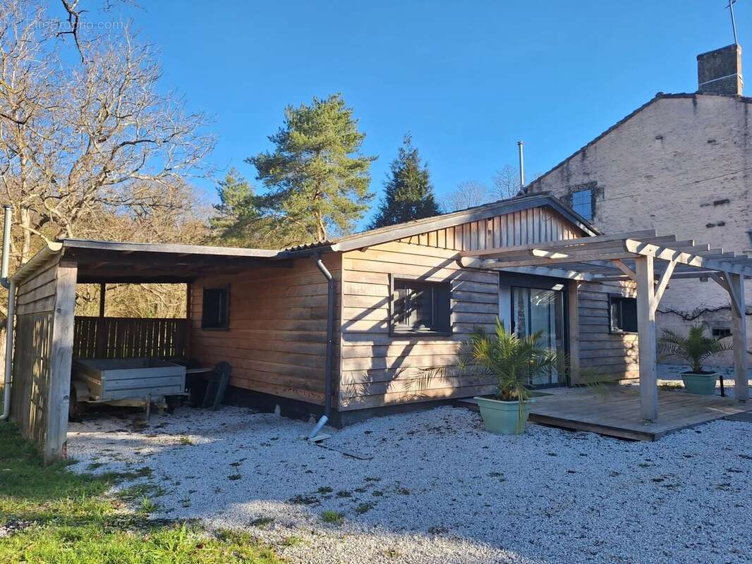 Maison à LA ROCHETTE