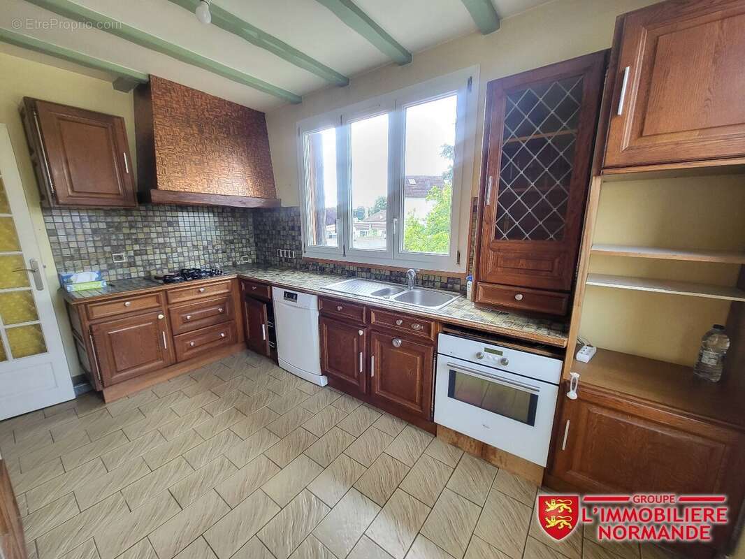 Maison à ROSNY-SUR-SEINE