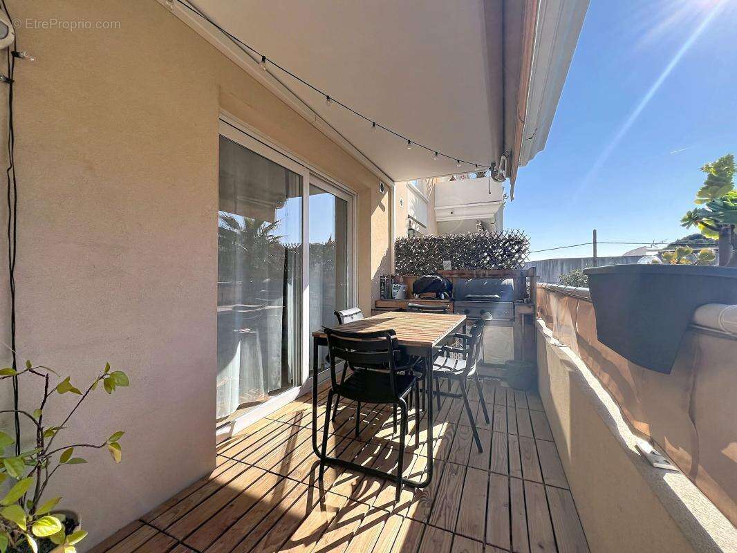 Appartement à VILLENEUVE-LOUBET