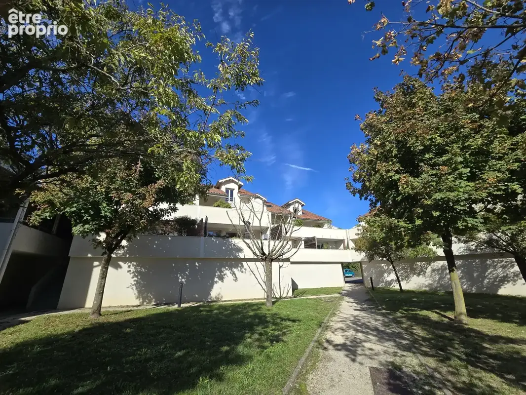 SASSENAGE - T5 en Duplex avec Terrasse - photo 1