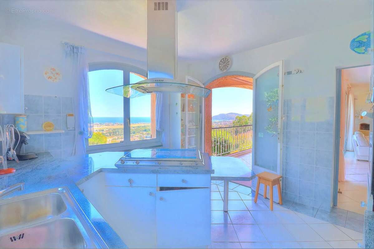 Villa de Charme avec Vue Mer et Piscine à Débordement – Mandelieu-la-Napoule - photo 15