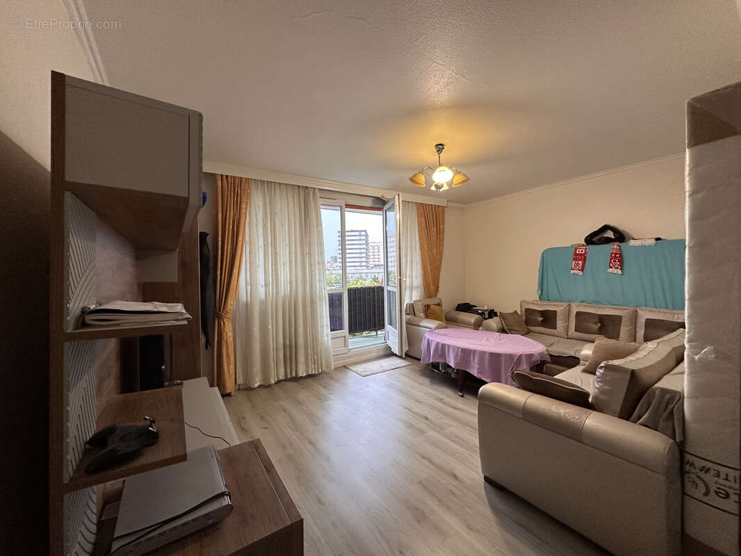 Appartement à GARGES-LES-GONESSE