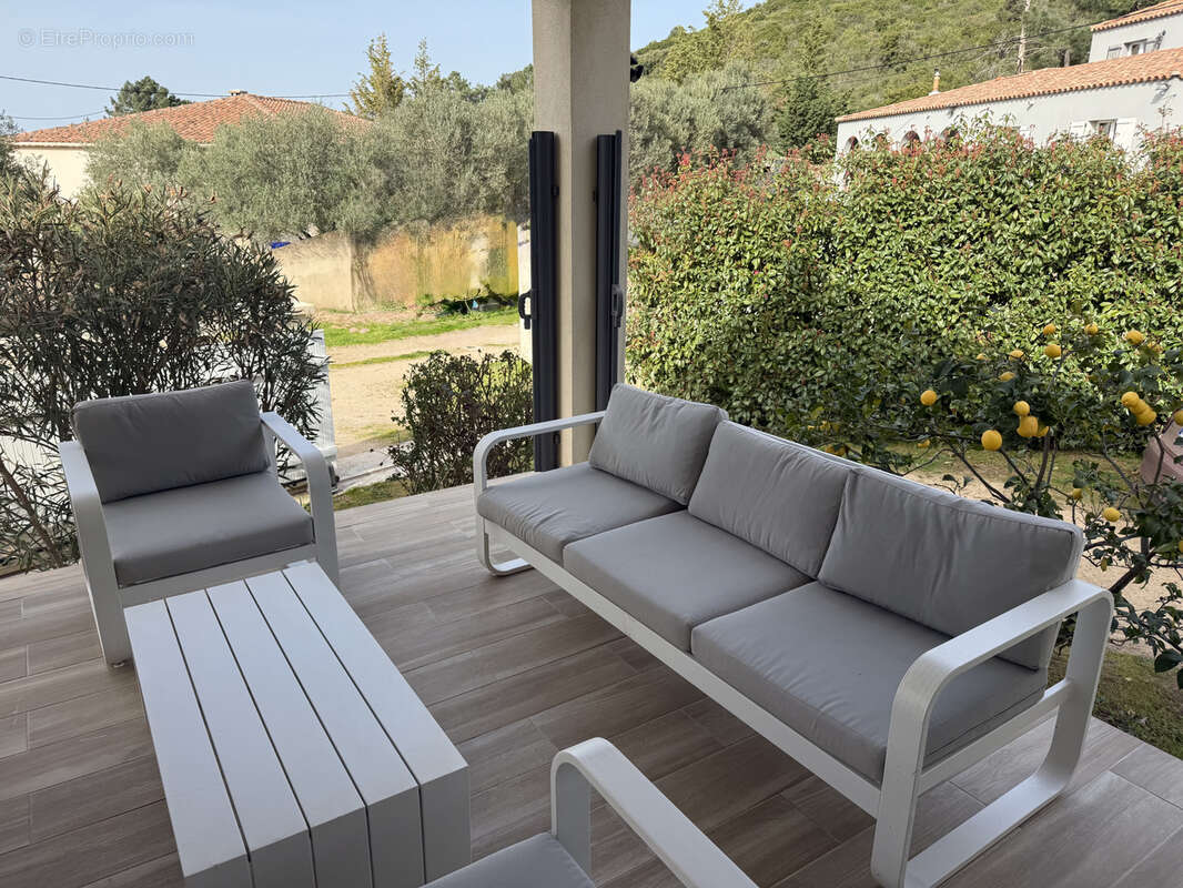 VILLA plain pied  T4 + T2 et annexe à 10 min de CALVI - photo 26