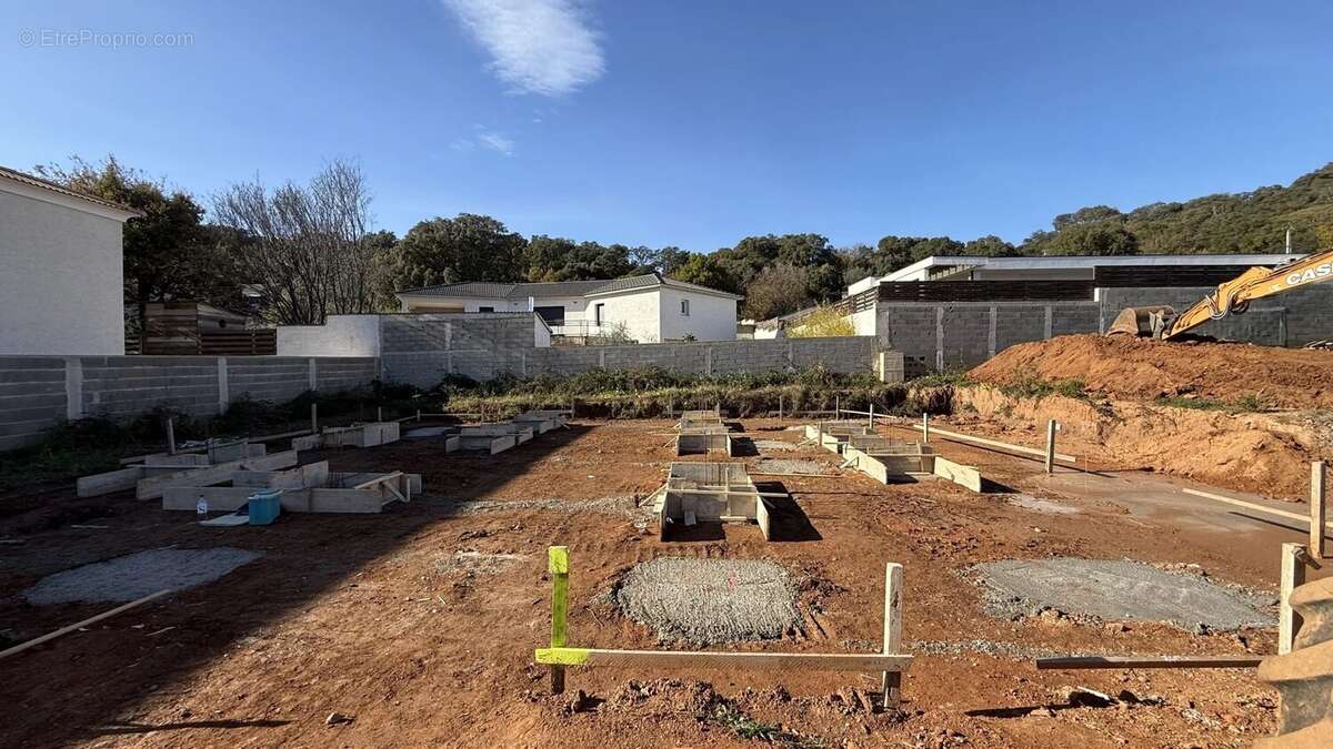 Maison à SANTA-LUCIA-DI-MORIANI