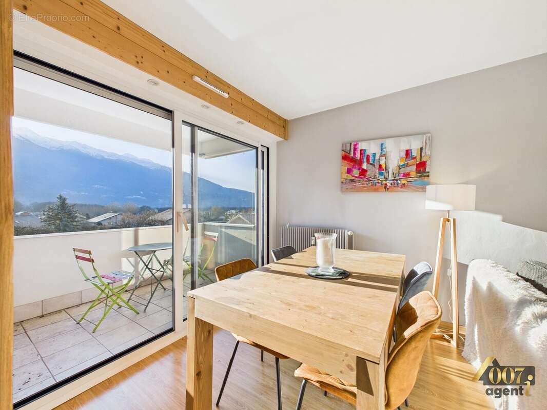Appartement à GILLY-SUR-ISERE