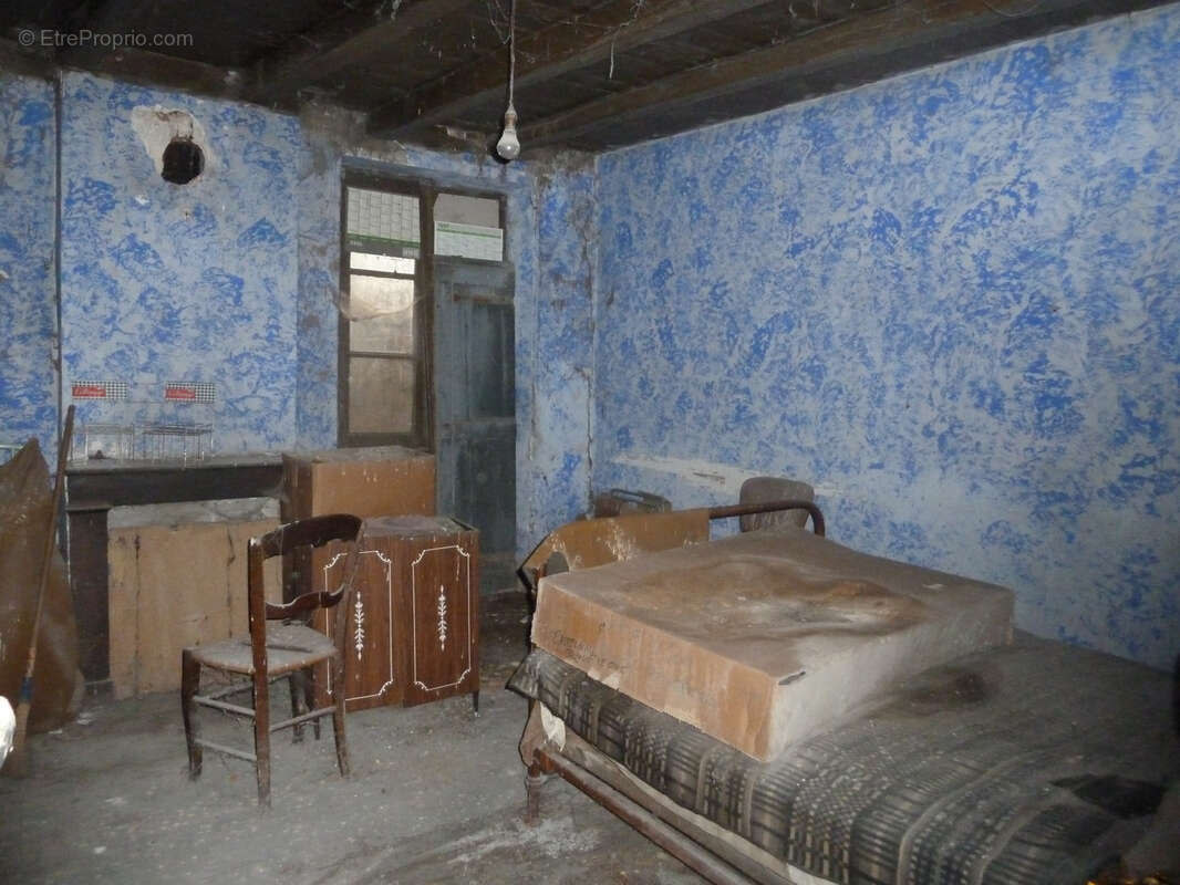 Maison à PUY-L&#039;EVEQUE