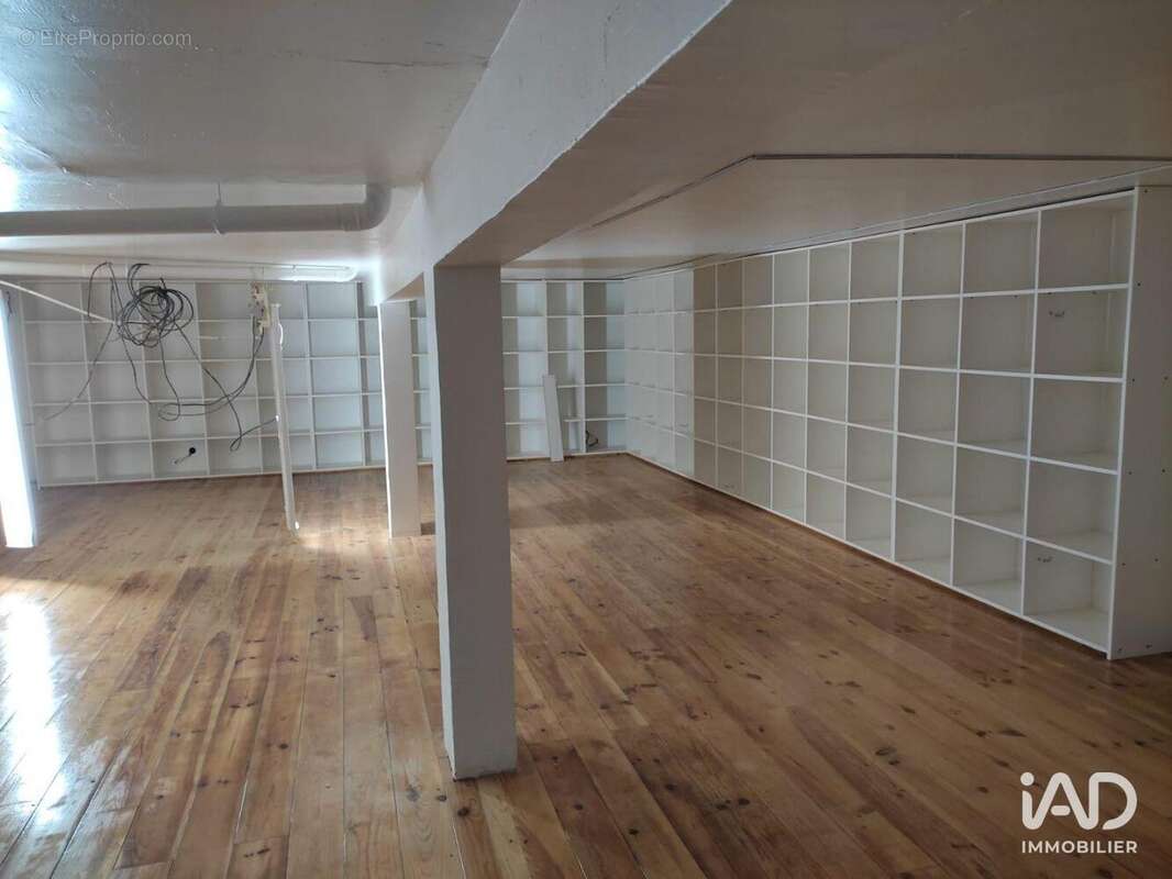 Photo 5 - Commerce à PARIS-18E