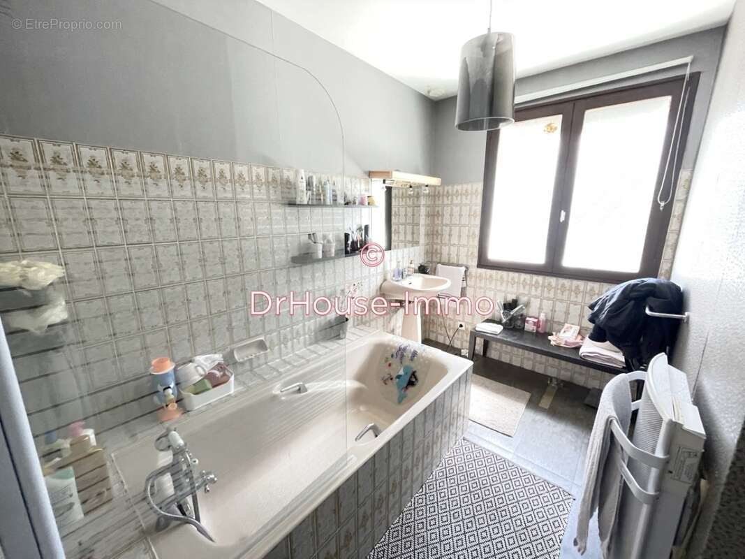 Maison à SAVIGNY-SUR-CLAIRIS