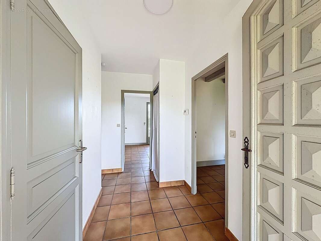 Maison à CHAMPAGNAC-DE-BELAIR