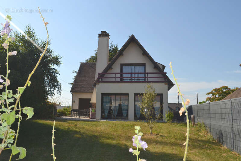 Maison à ARPAJON