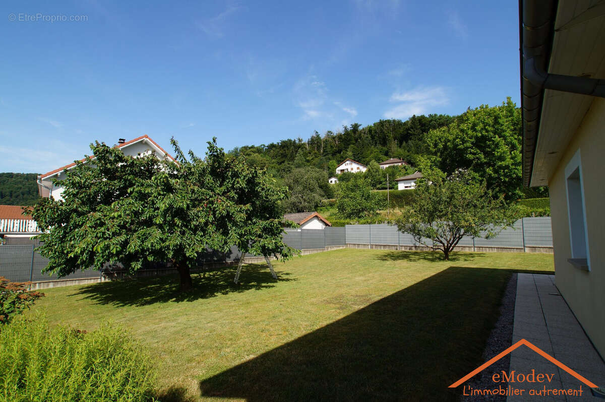 Maison à LE VAL-D&#039;AJOL