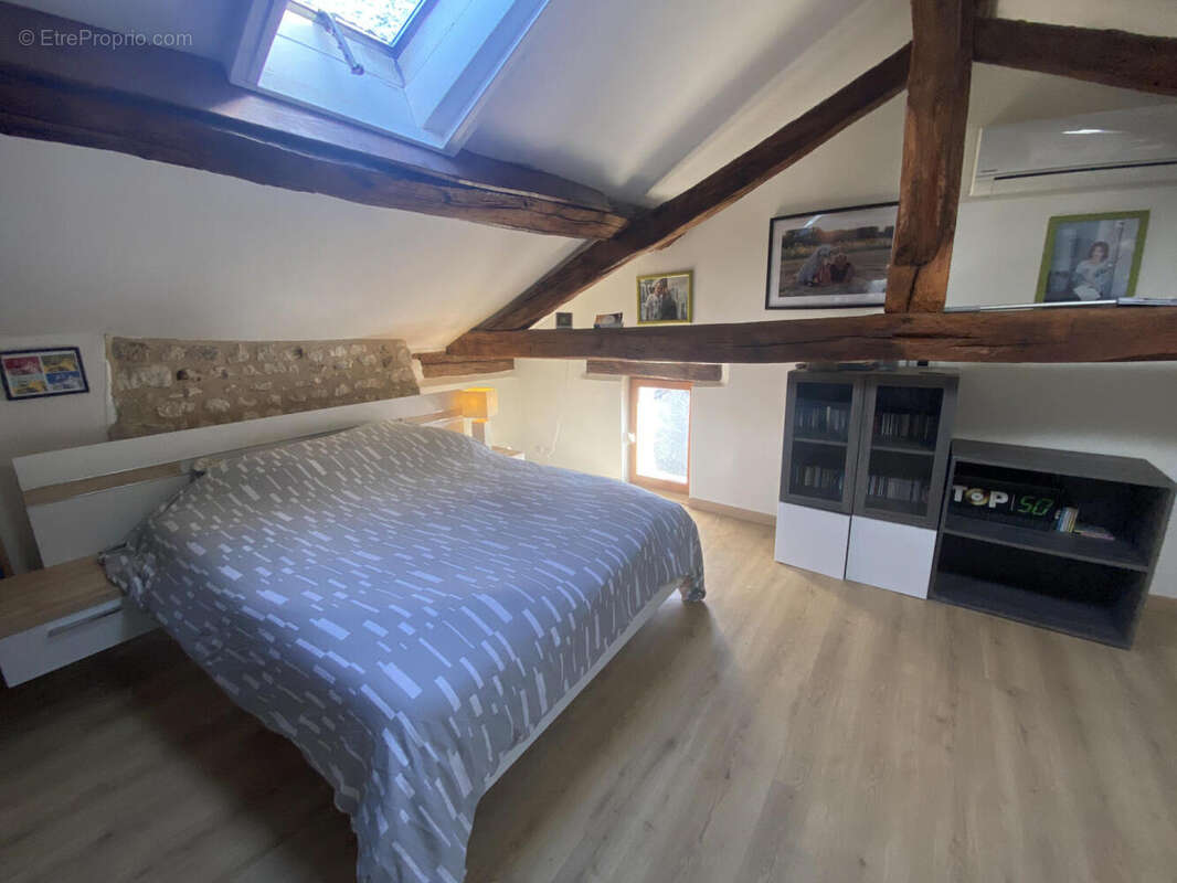 chambre 1 - Maison à SAINT-MARTIAL