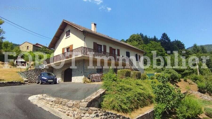 Maison à SAINT-MARTIN-DE-VALAMAS