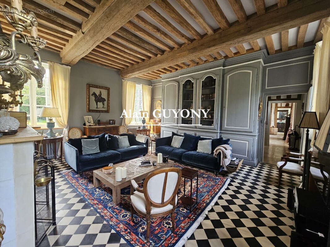 Maison 500 m² à Deauville  - photo 3