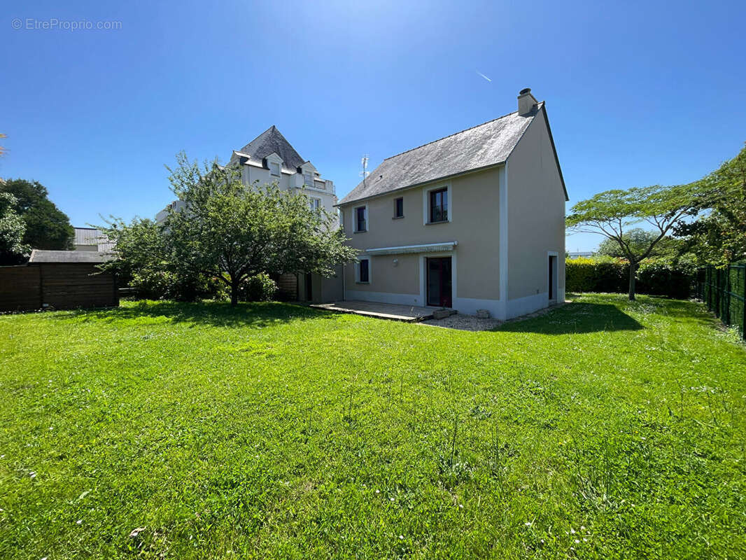 Maison à DOL-DE-BRETAGNE