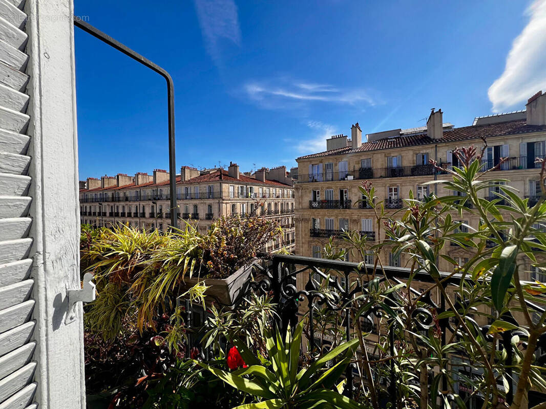 Appartement à MARSEILLE-2E