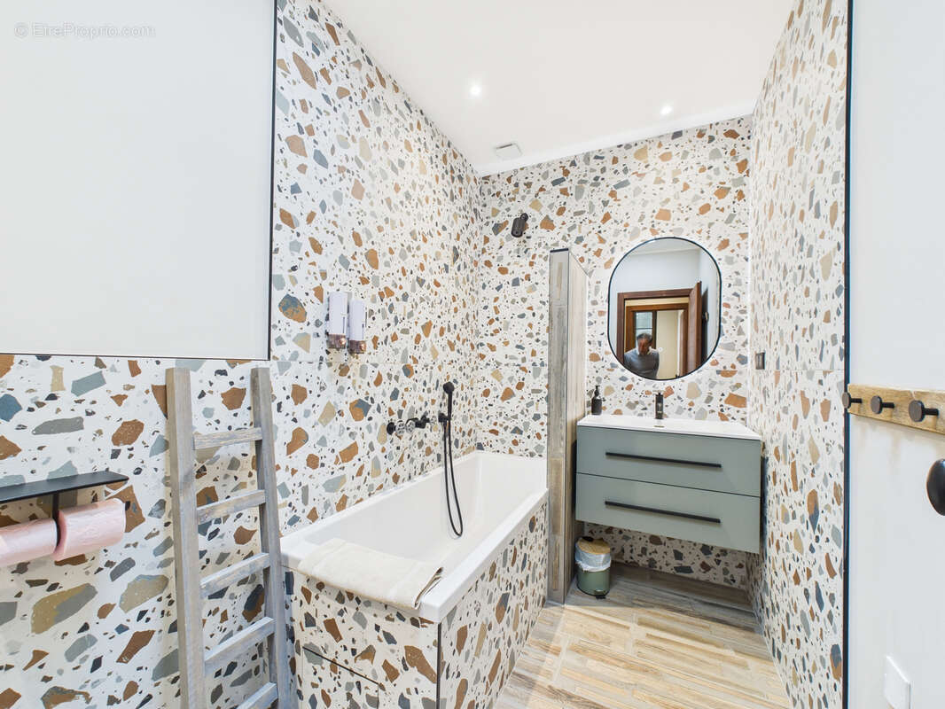 Appartement à AIX-LES-BAINS