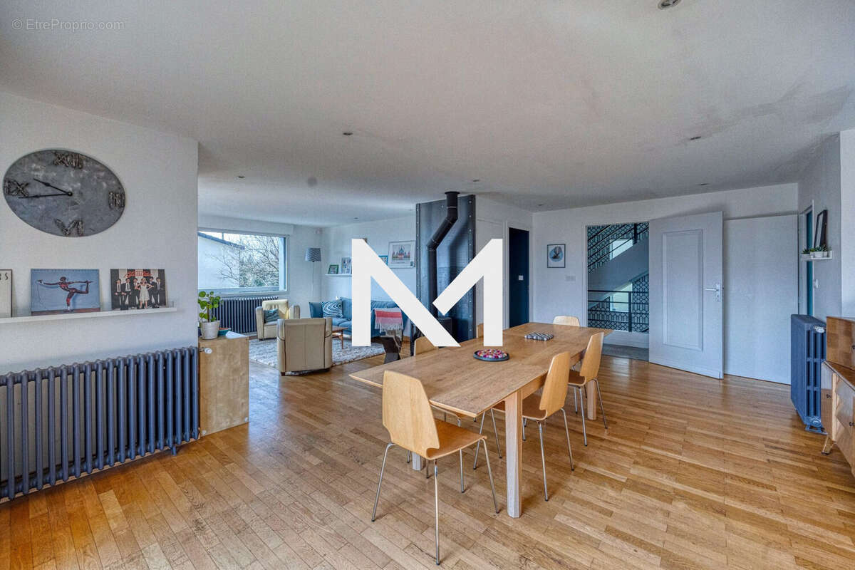 Maison à SAINT-ISMIER