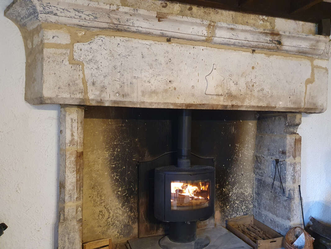 Maison à SALIGNAC-EYVIGUES