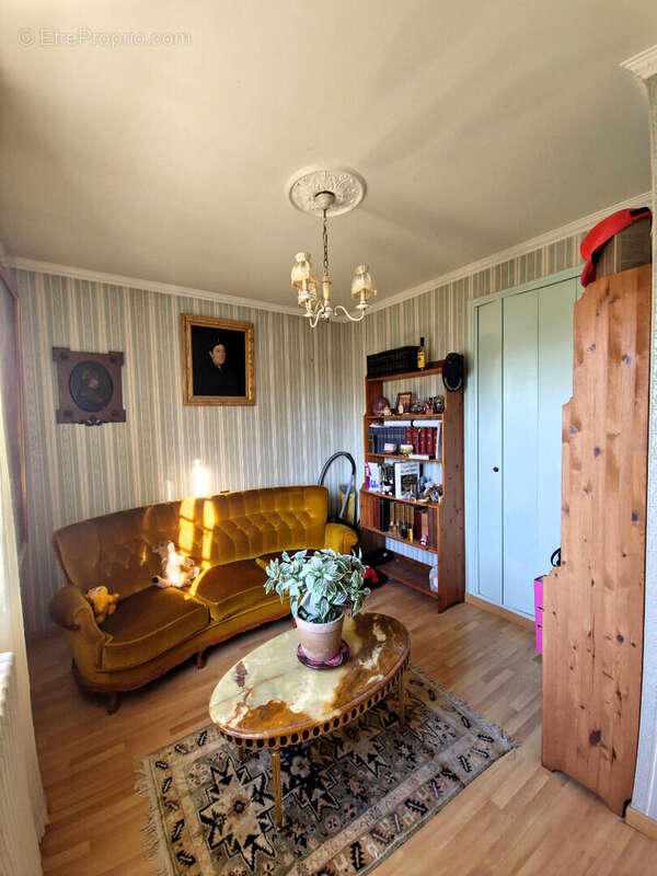 Maison à LAVERNOSE-LACASSE