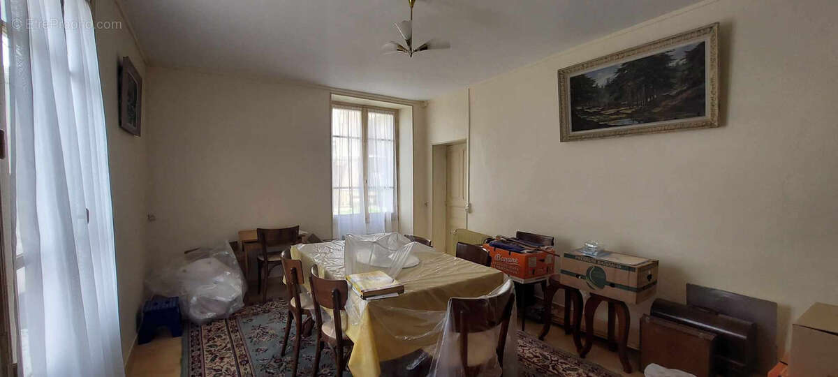 Maison à MILLAC