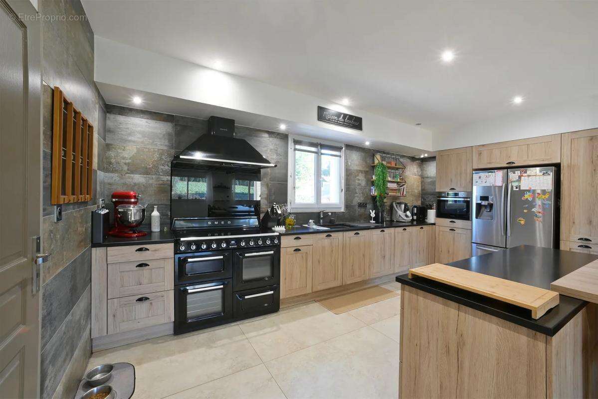 Maison à SAINT-GILLES