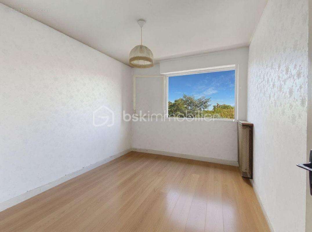 Appartement à VILLE-D&#039;AVRAY