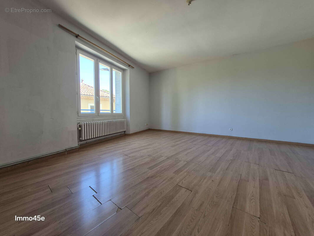 Appartement à TOURNON-SUR-RHONE