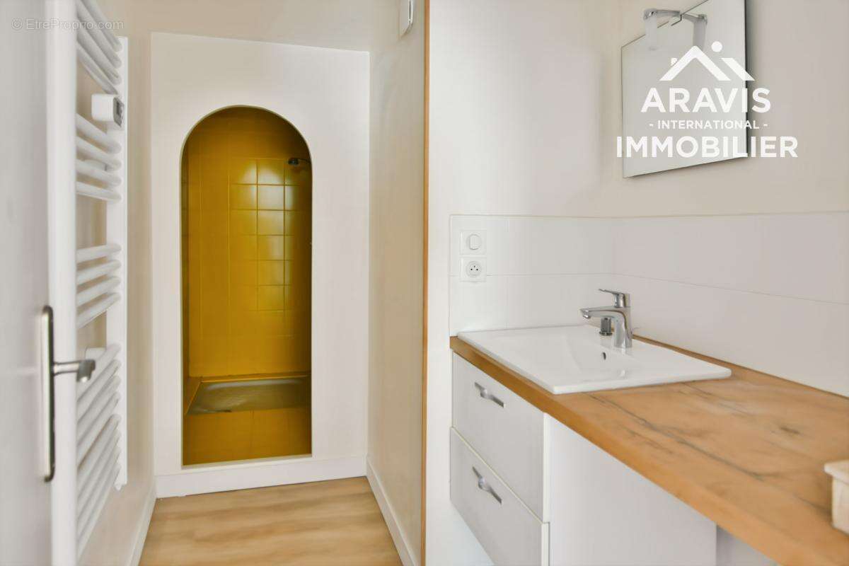 Appartement à TANINGES