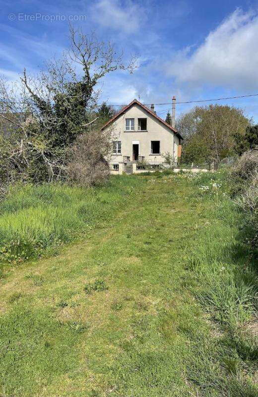 Maison à CROZANT