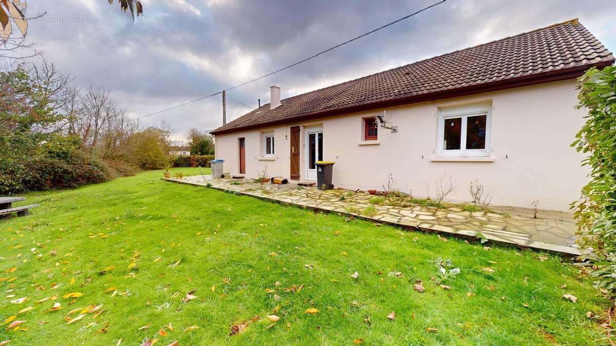 Maison à TEURTHEVILLE-HAGUE